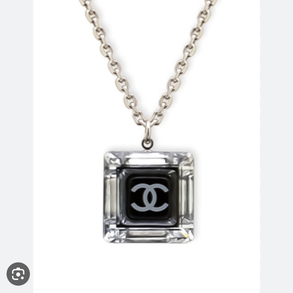 Chanel Jewelry - Picture 2 of 8